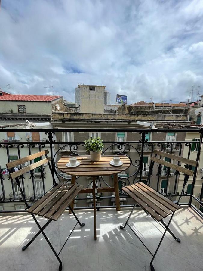 La Ferrovia Holiday Home Napoli Exterior foto