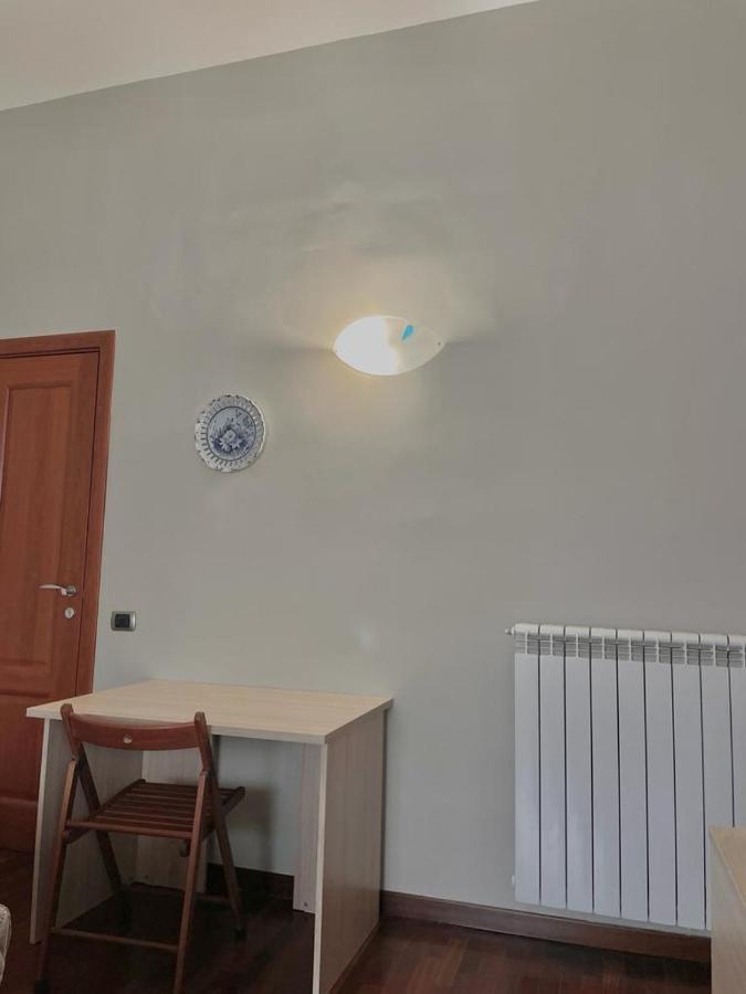 La Ferrovia Holiday Home Napoli Exterior foto